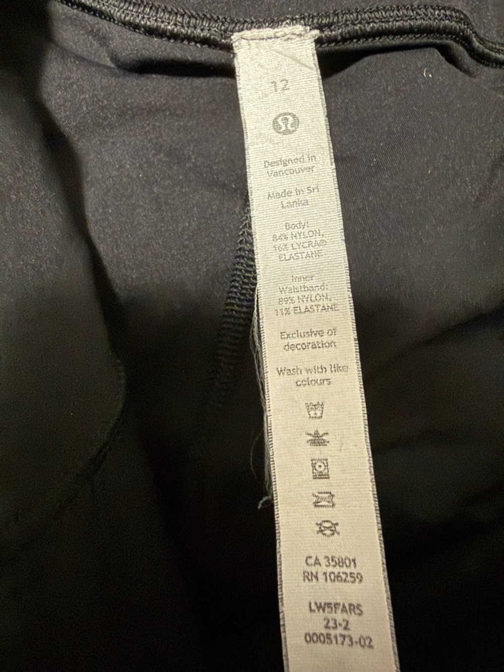 lululemon athletica Black High-Waist Leggings with thigh pockets size 12 - Picture 6 of 11